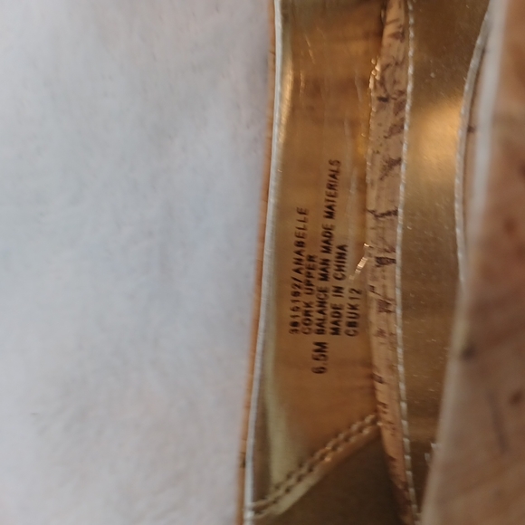 Euro Soft Sofft Cork & Gold Anabelle Heels  Pumps Size 6.5 M - Picture 4 of 6